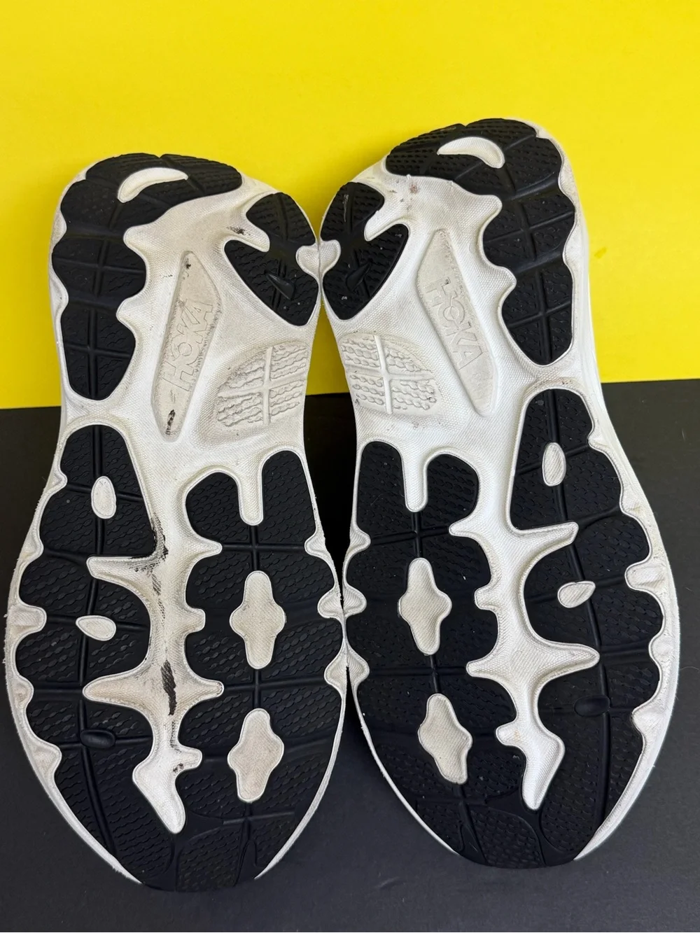 Hoka One One Gaviota 6 Wide Sneakers Men's SZ 12.5 2E Black White Barely Worn